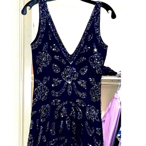 French Connection Dresses & Skirts - SOLD Women’s French Connection Navy Floral Sequins Formal Party Dress Sz 0